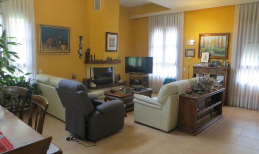 Venta - Chalet -
Fuente Berrocal