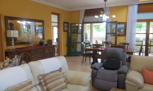 Venta - Chalet -
Fuente Berrocal